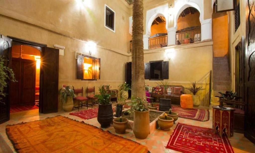 Riad Benyara タルーダント エクステリア 写真